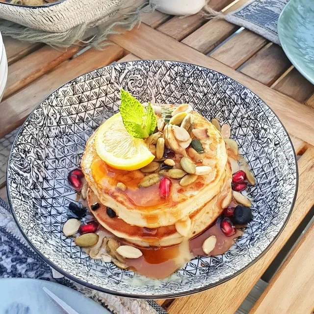 Ricotta pancakes with lemon